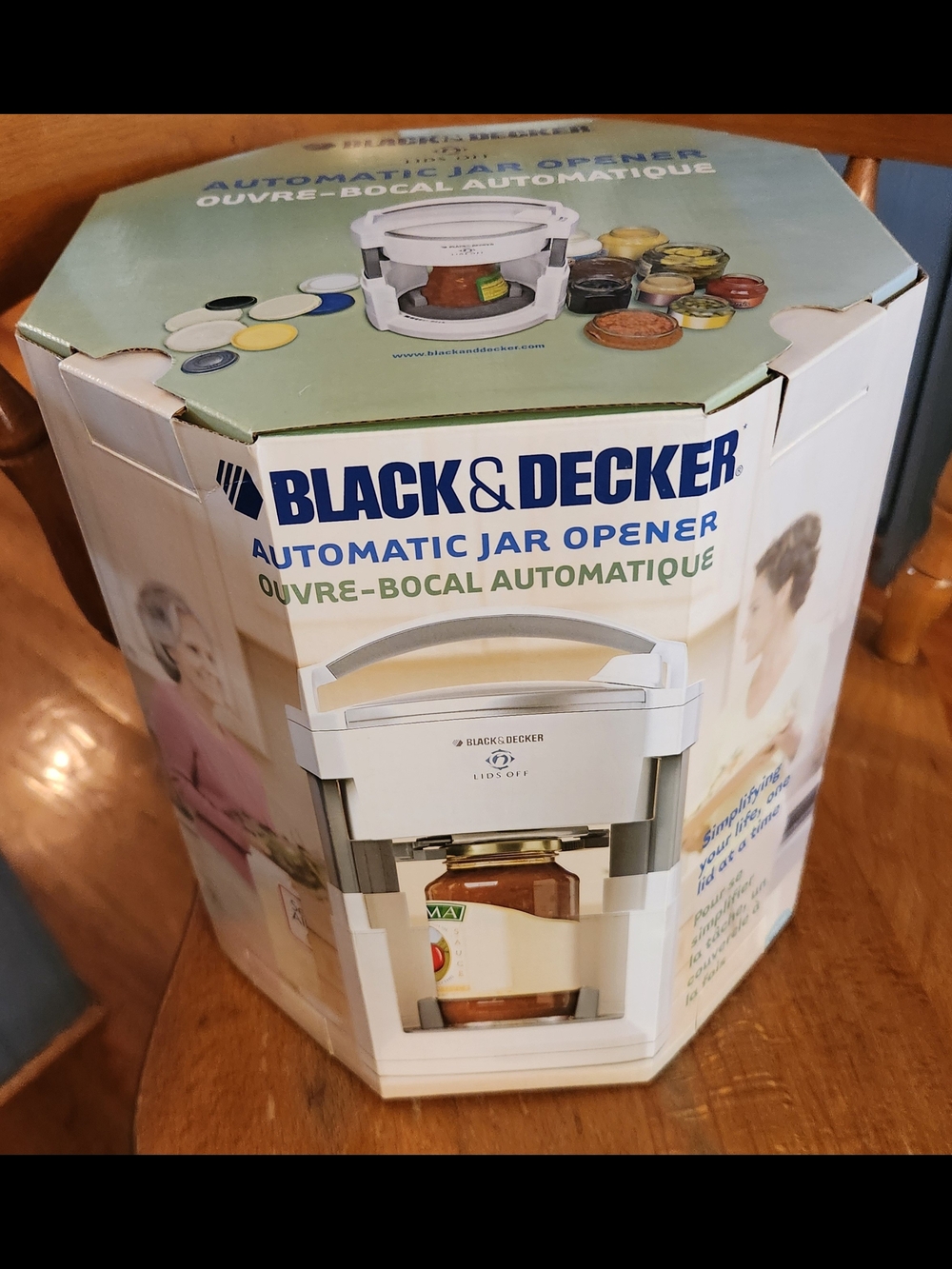 Black & Decker White and Gray Automatic Jar Opener - Countertop Model